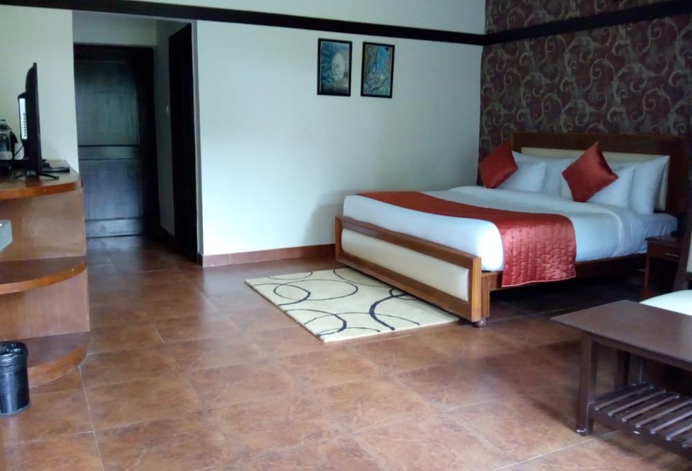 Delhi Corbett Nainital 2 Night Package