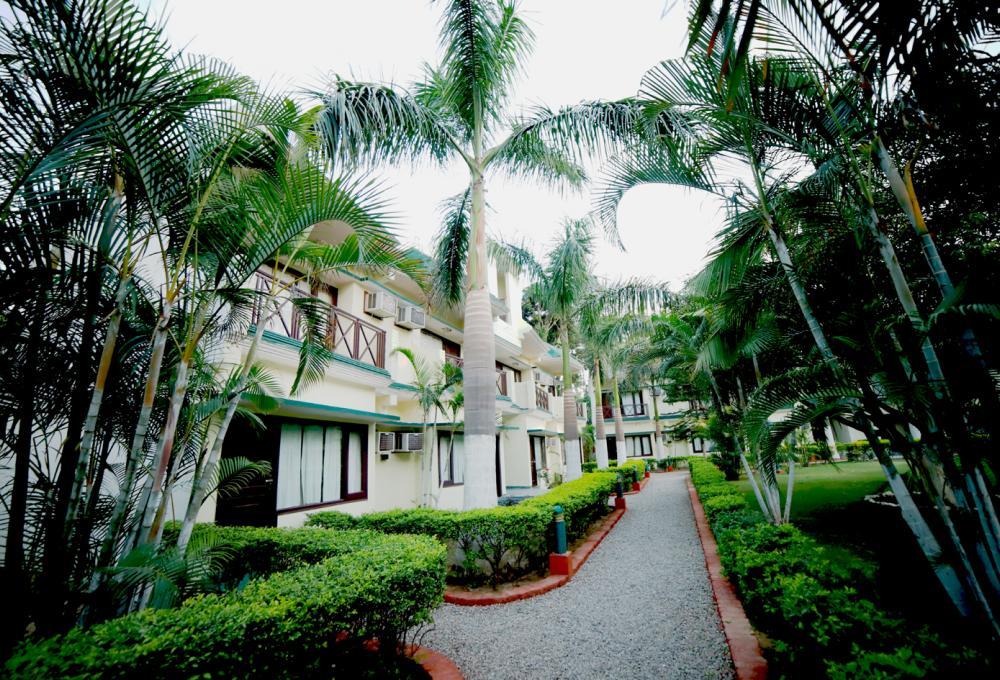 2 Nights Package Signature Resort