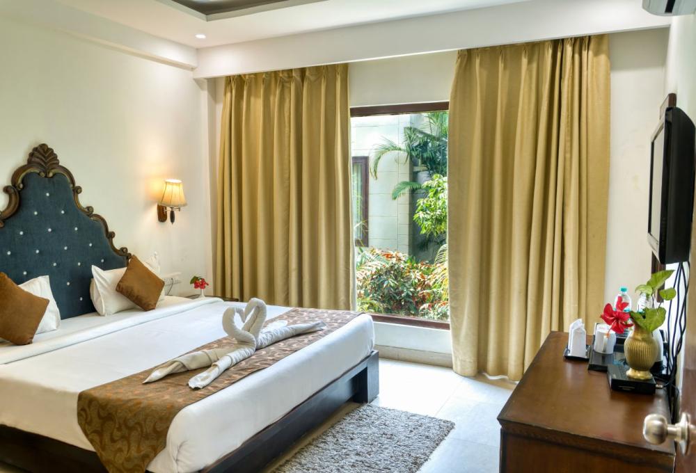 Alaya Resort Corbett Executive Room