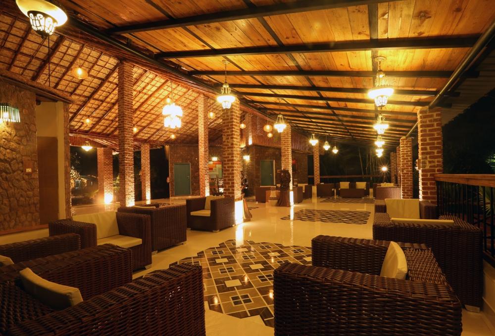 Acorn Hotels in Corbett