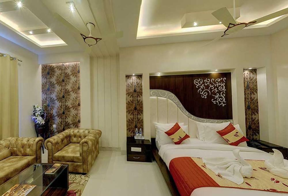 Luxury Suite Maulik Mansion Resort 