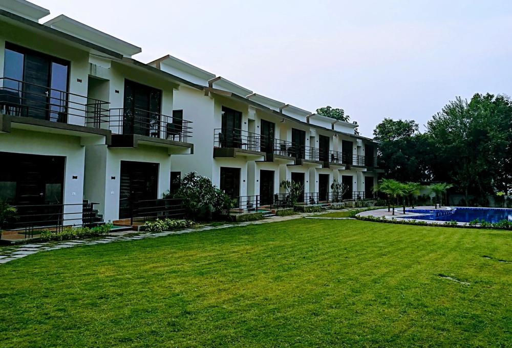 Panaroma Resort In Jim Corbett