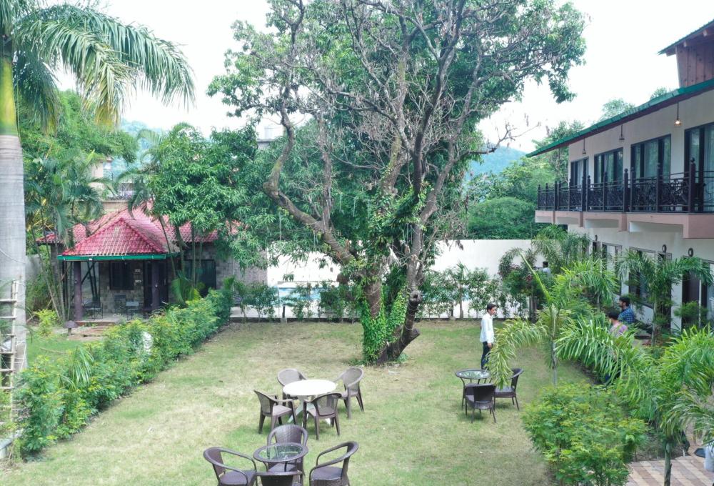 Corbett Leela Vilas