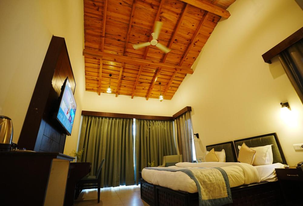 Corbett Leela Vilas Deluxe Room