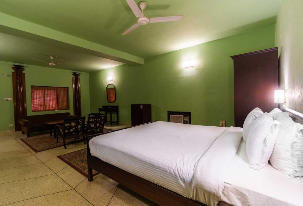 Deluxe Room Bel La Monde Riverside Resort