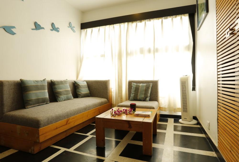 The Golden Tusk Country View Suite