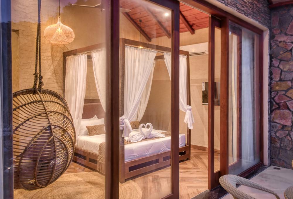 Corbett Vanvaas Resort Luxury Pool Cottage