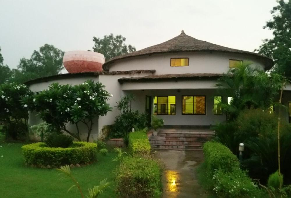 Jungle Holiday Resort Is Located In Vill Shimalchaur Jim Corbett