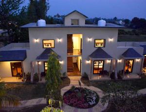 Top 10 deluxe resorts in Jim Corbett