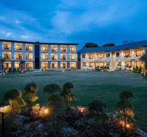 Corbett Elegant Retreat