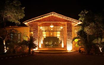 ACORN Hideaway Resort & Spa 