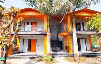 1 Night Package Machan Resort